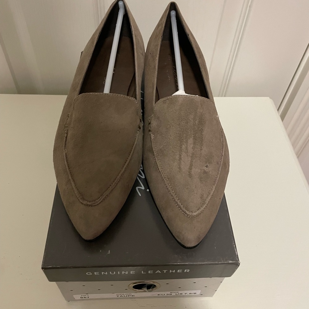 Vero Cuoio Suede Loafers